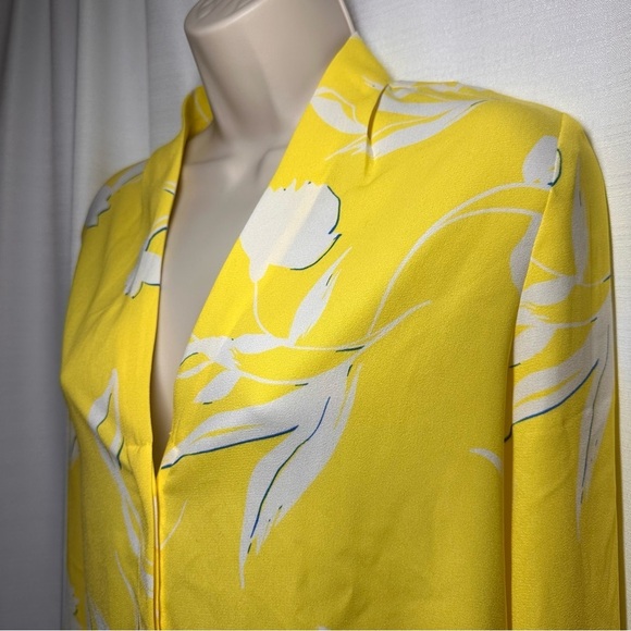 Halogen Yellow Floral Print Blouse V-Neck Button Front Long Sleeve Career Office - Picture 2 of 9